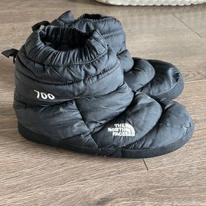 The North Face Insulated Goose Down 700 Tent Camp Booties Black Unisex Small